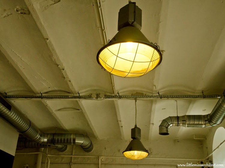 lampy industrialne, off piotrkowska, wnętrza industrialne